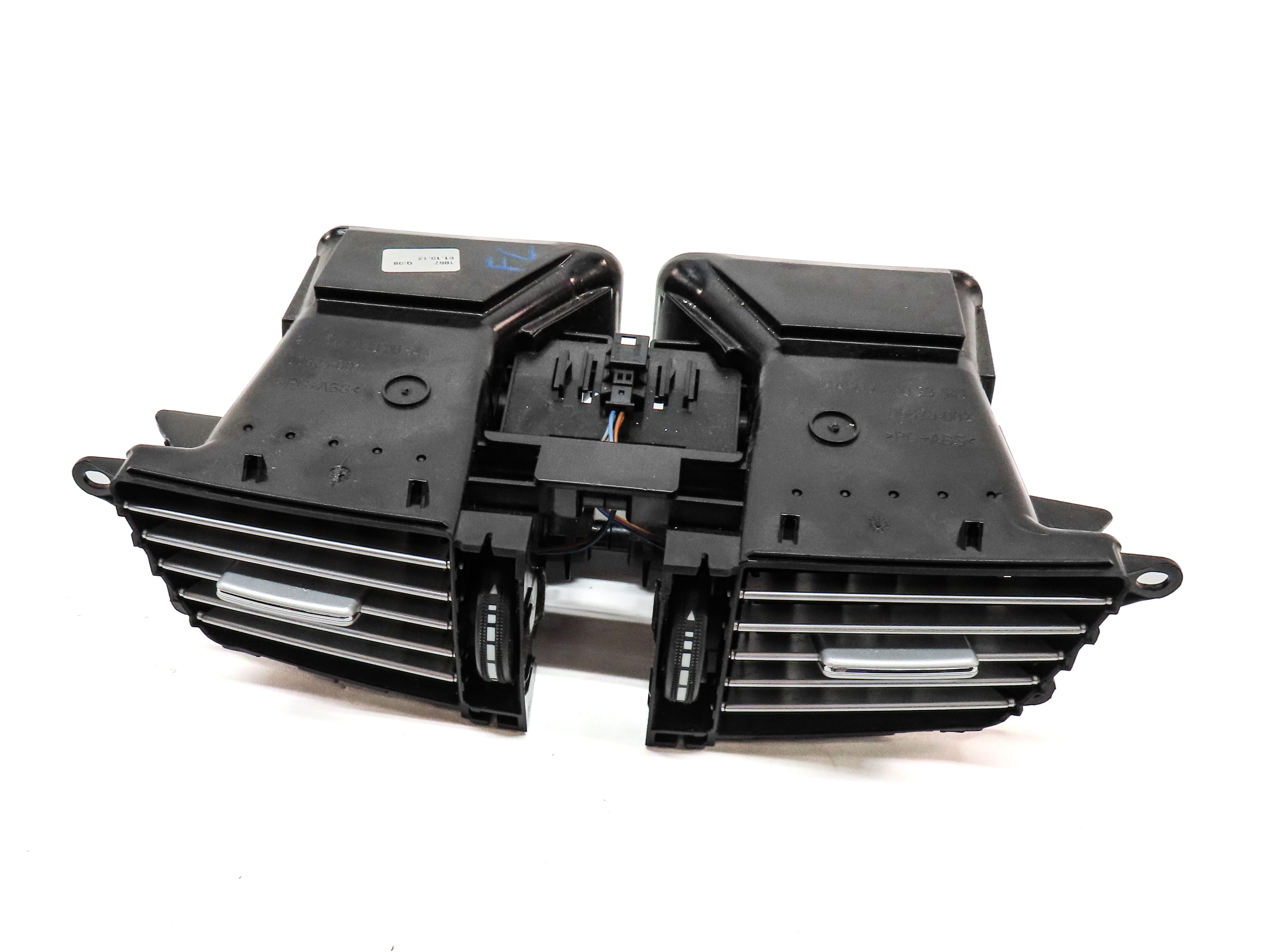 2013 MERCEDES E350 SEDAN (W212) FRONT CENTER DASH HEAT AIR AC DUAL VENT (Black) — exact item pictured